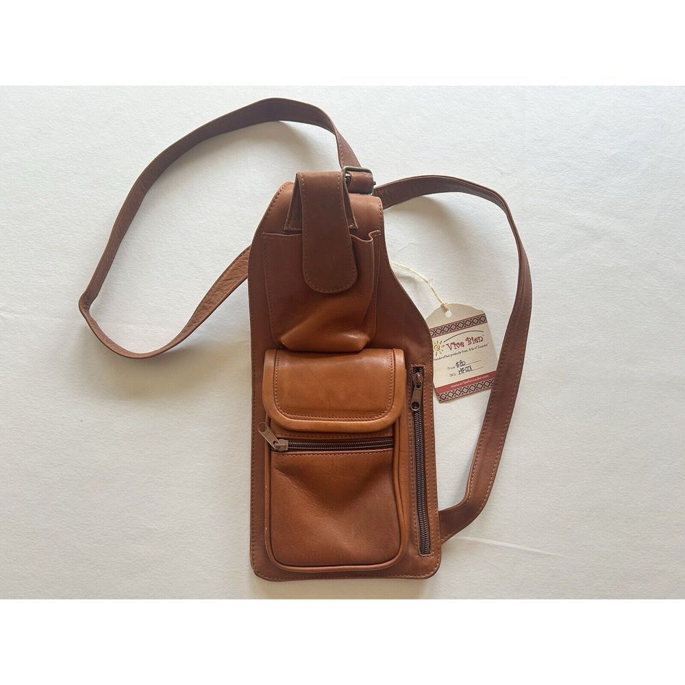 Vive Bien Arts Of Ecuador Leather Cross Body Unisex Bag Carryall